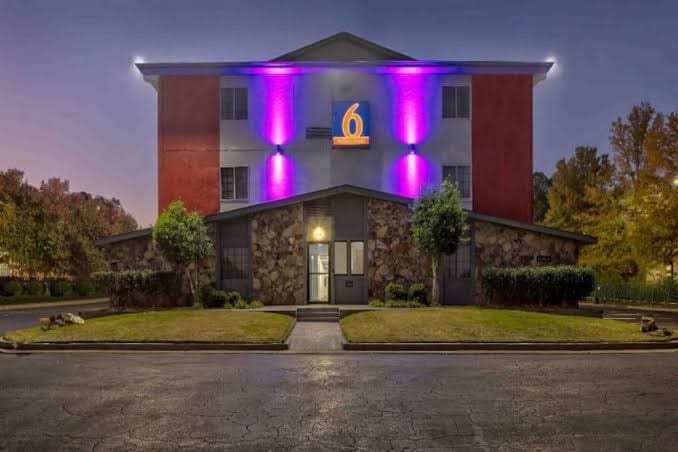Galaxy Inn & Suites