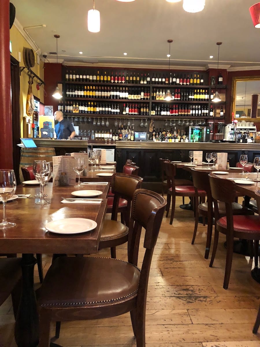 La Viña Tapas Bar & Restaurant