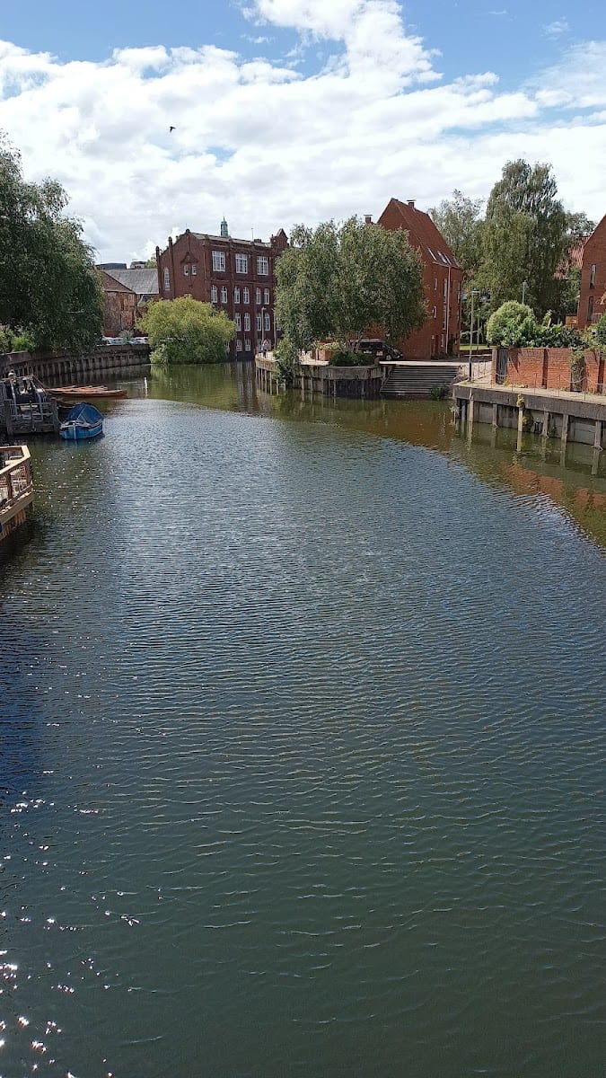 Riverside Car Park, photo 2