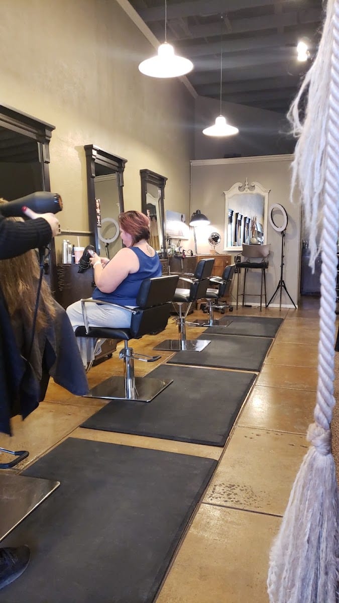 Bijou Salon, photo 3