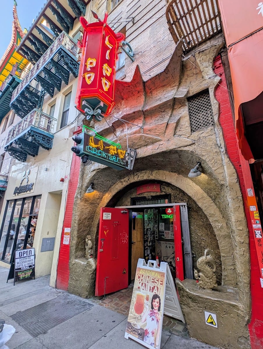 Li Po Cocktail Lounge