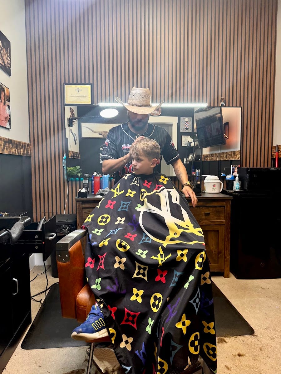 Ortegas Barbershop, photo 2