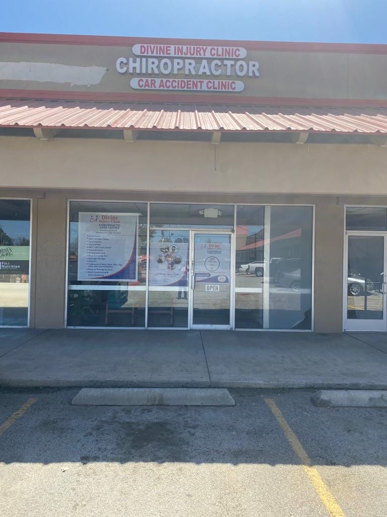 Divine Injury Clinic, photo 2