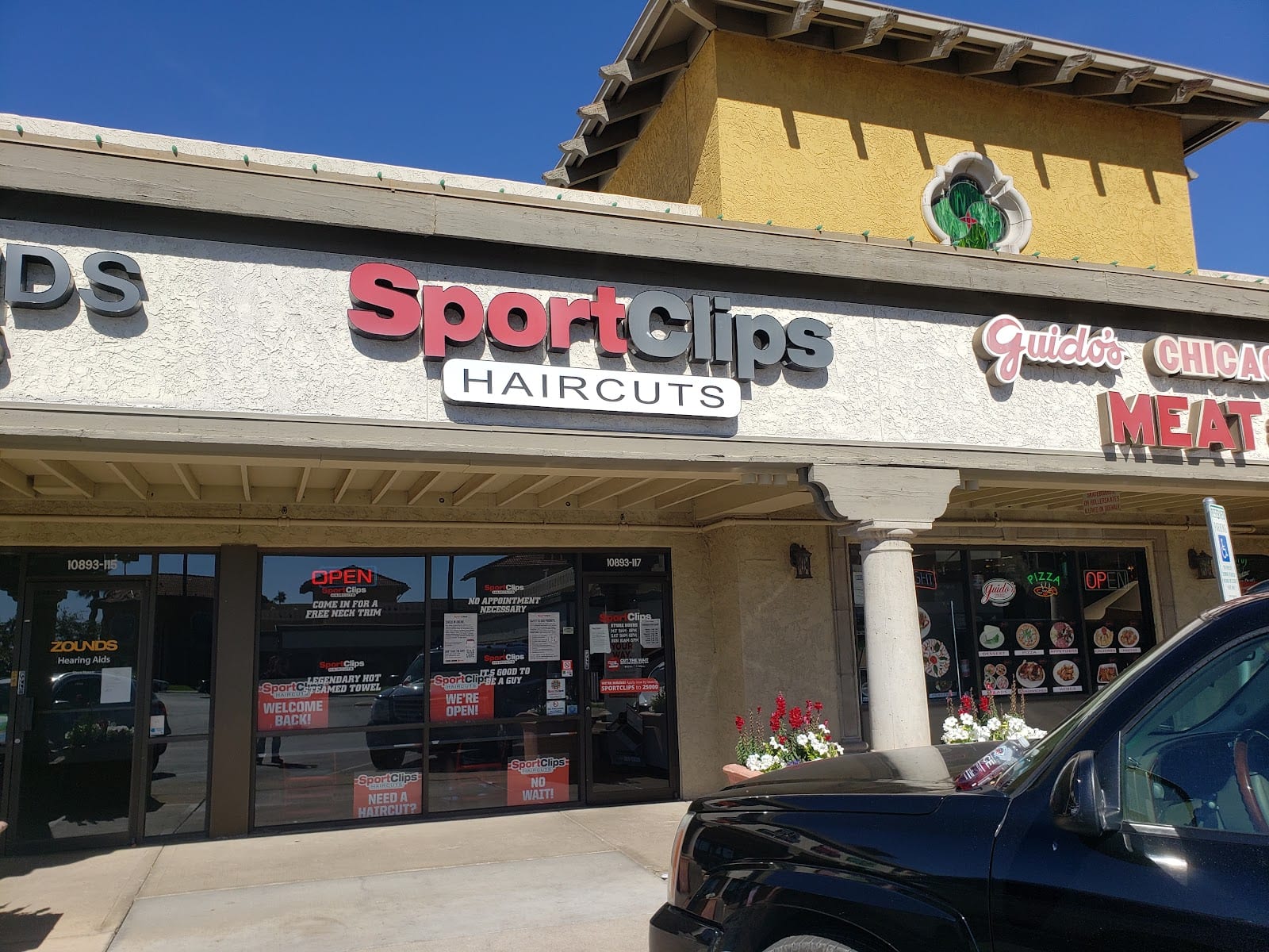 Sport Clips Haircuts of Scottsdale - Shea, photo 4