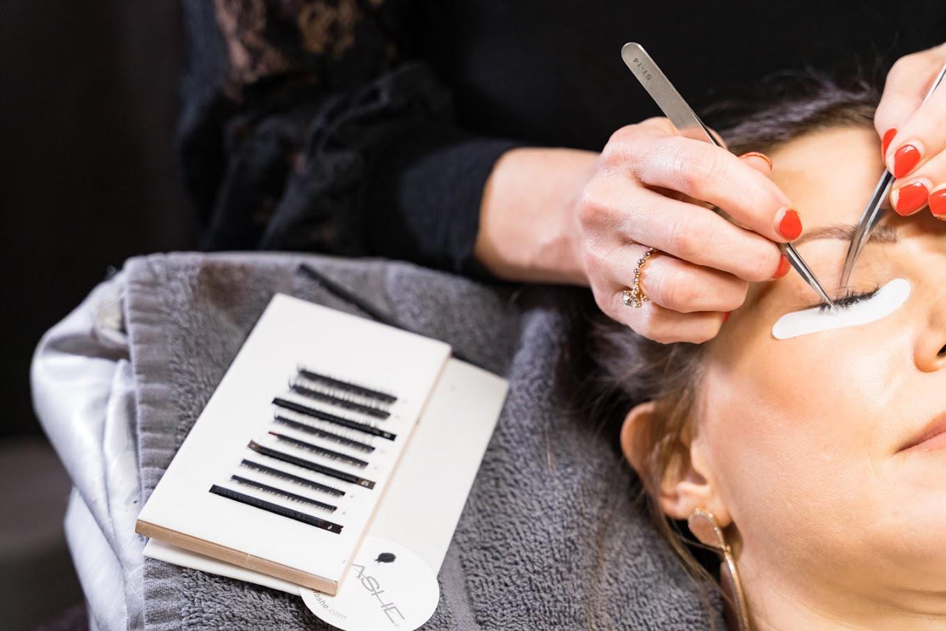 Designer Lashes, photo 3