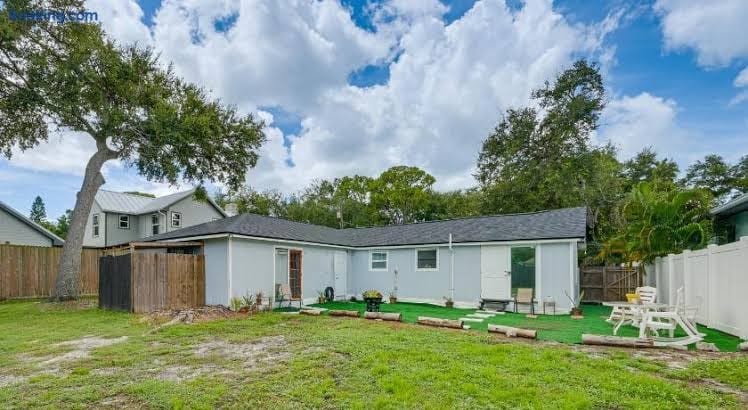 Inviting 2-Bed Sarasota Retreat, golf course view - One-Bedroom Apartment, photo 3
