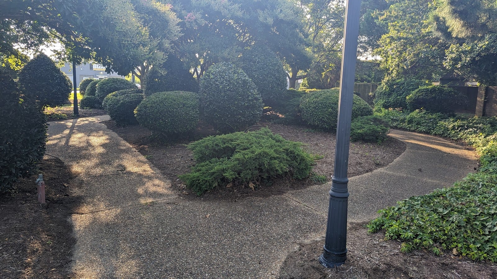 Huntington Heights Square, photo 2
