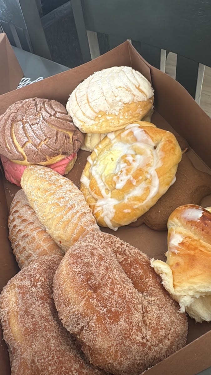 La Estrella Bakery