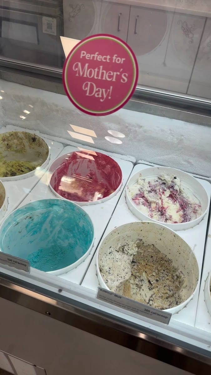 Kilwins Ice Cream - Chocolate - Fudge, photo 3