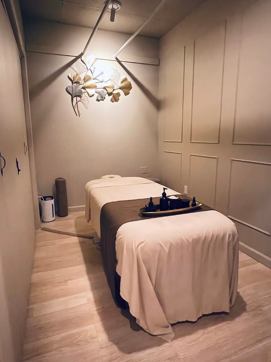 Bhuddha Raksa Traditional Thai Massage