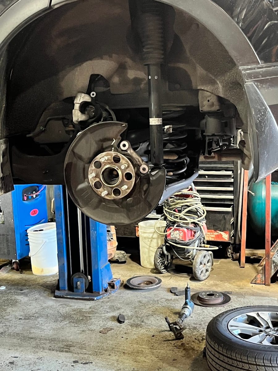 Ave Maria Auto Repair & Body Repair INC, photo 2
