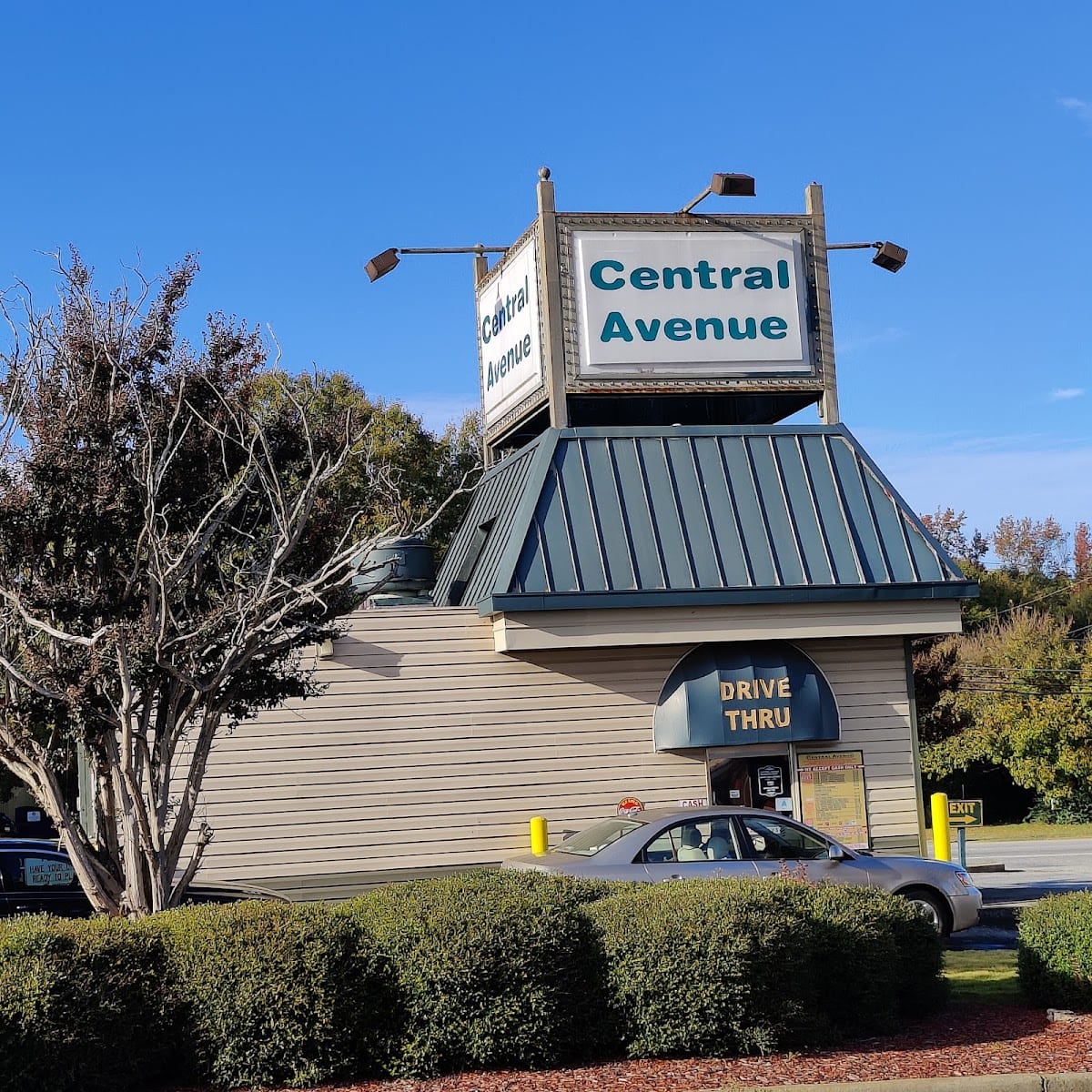 Central Avenue, photo 2