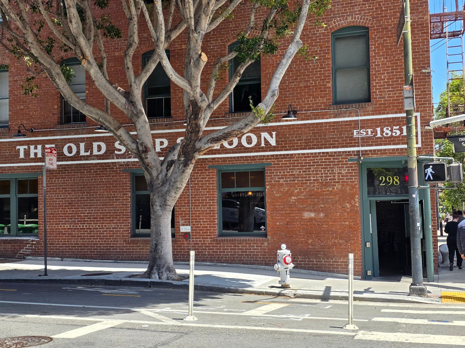 The Old Ship Saloon, photo 4