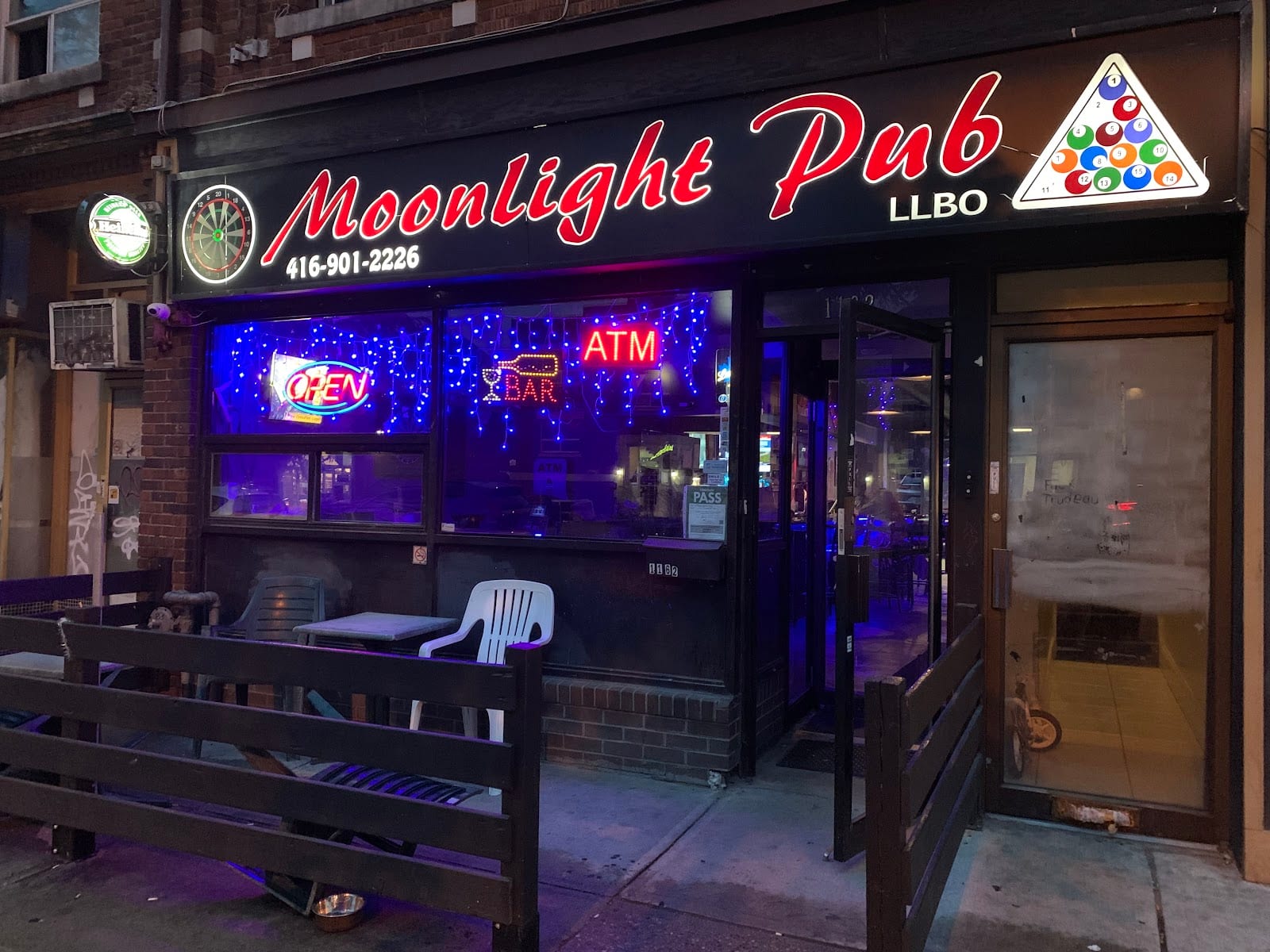 Moonlight Pub