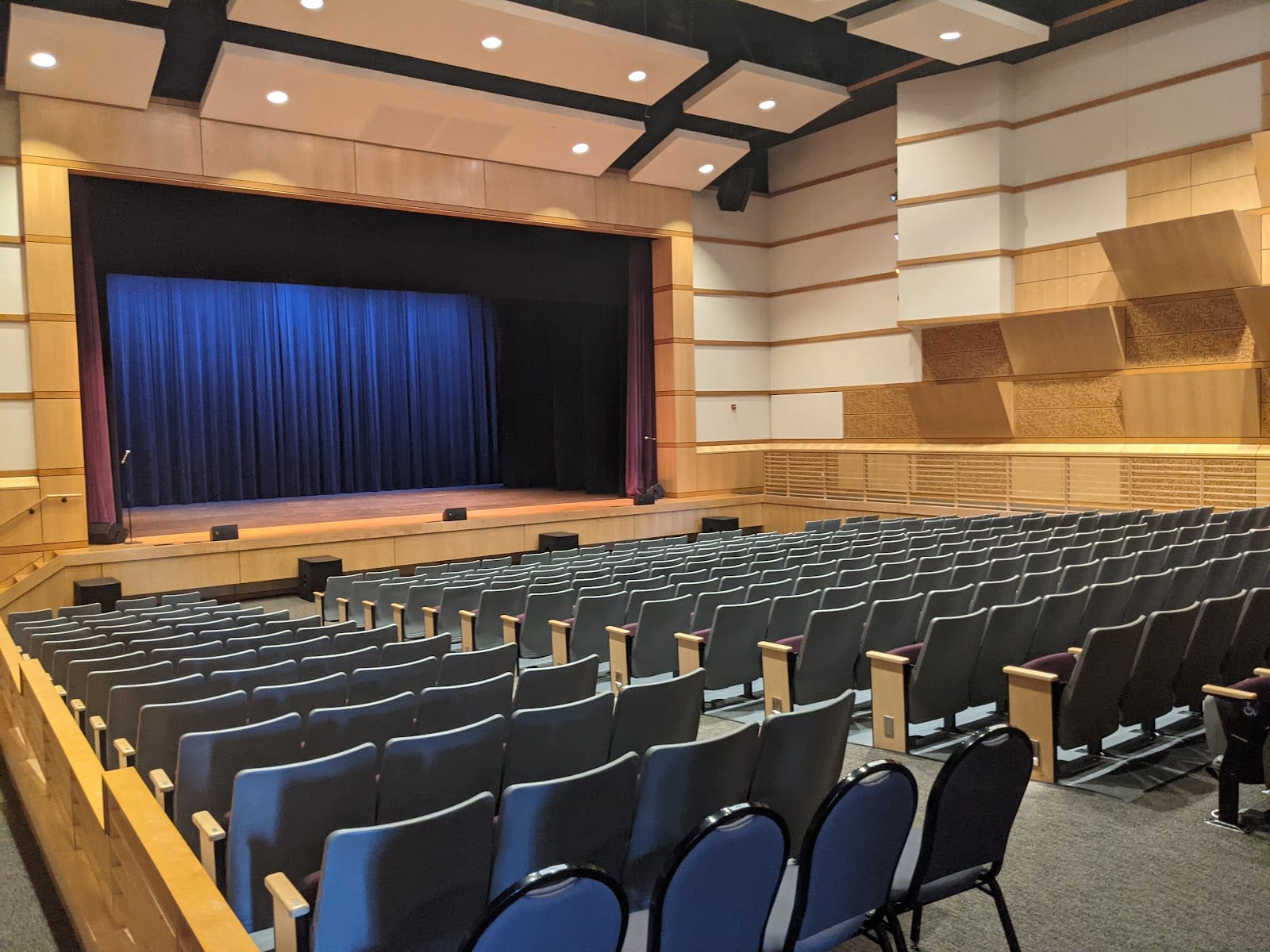 Lewisville Grand Theater