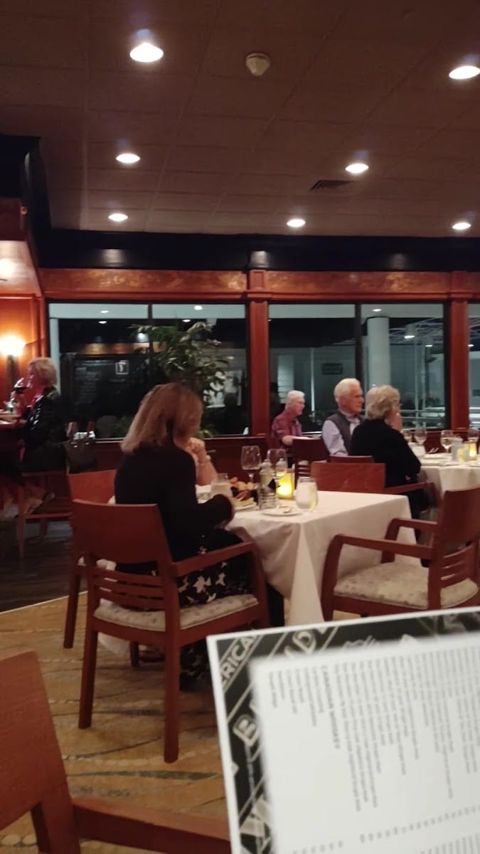 The Tavern And Whiskey Bar At The Longboat Key Club, photo 2
