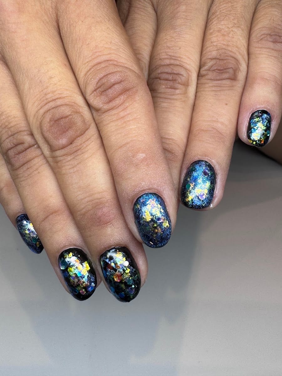 Intentionails, photo 3