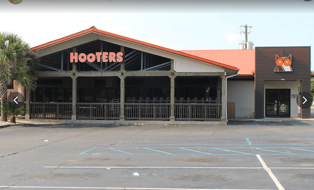 Hooters, photo 2