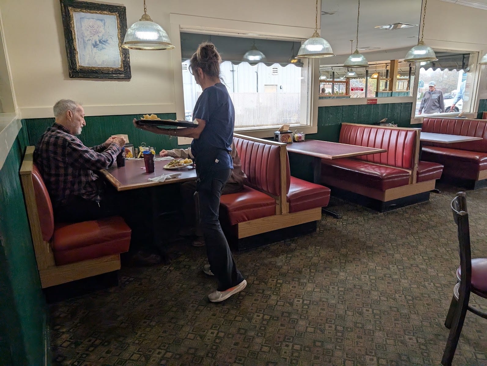 Athas Family Restaurant, photo 3