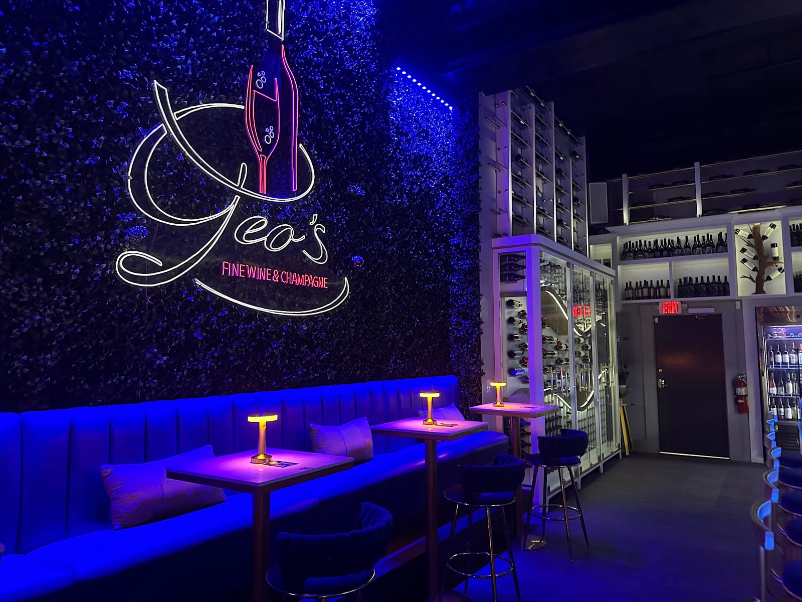 Geo's Lounge, photo 4