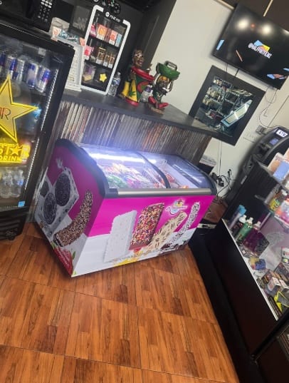 La Michoacana Ice Cream - Inside Westside smoke, photo 3