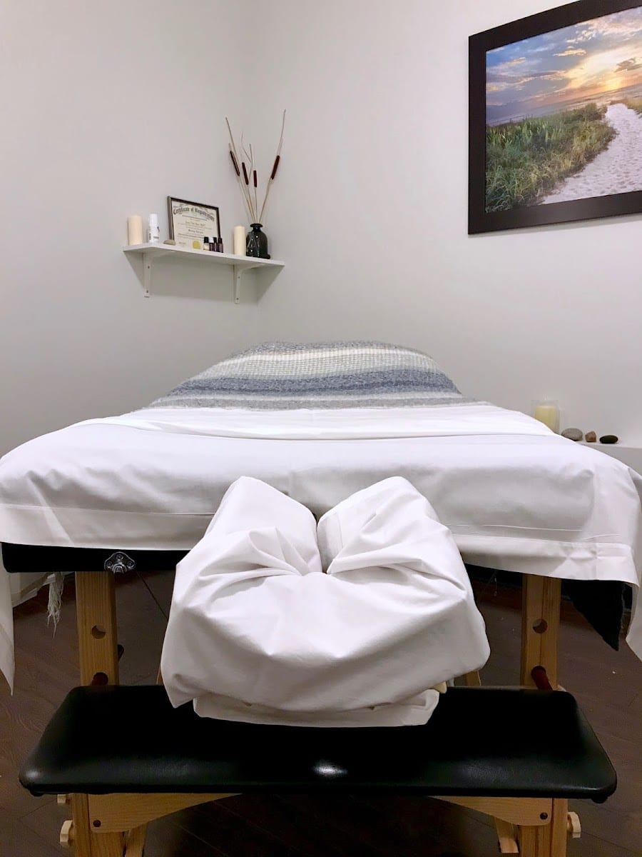 Jesse's RMT Clinical Massage ( Pain Management and Stress Relief Clinic ), photo 4