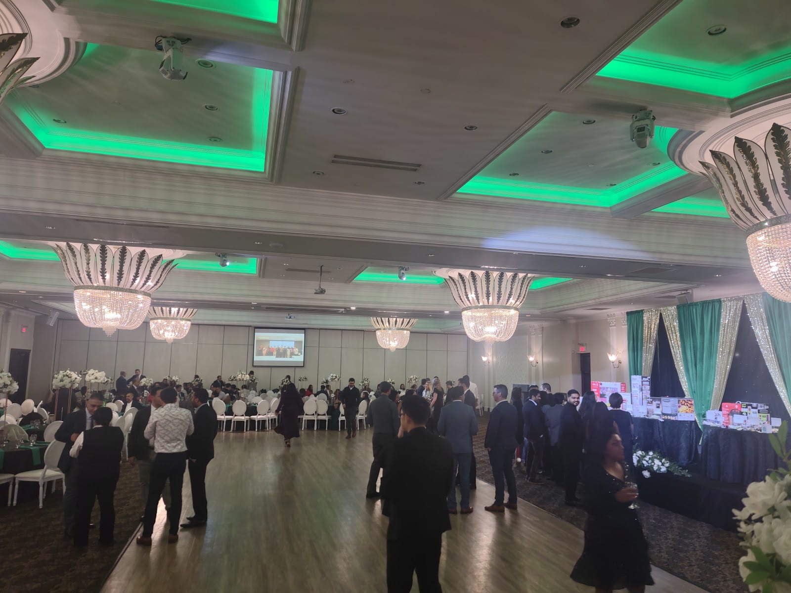 Woodbine Banquet Hall, photo 4