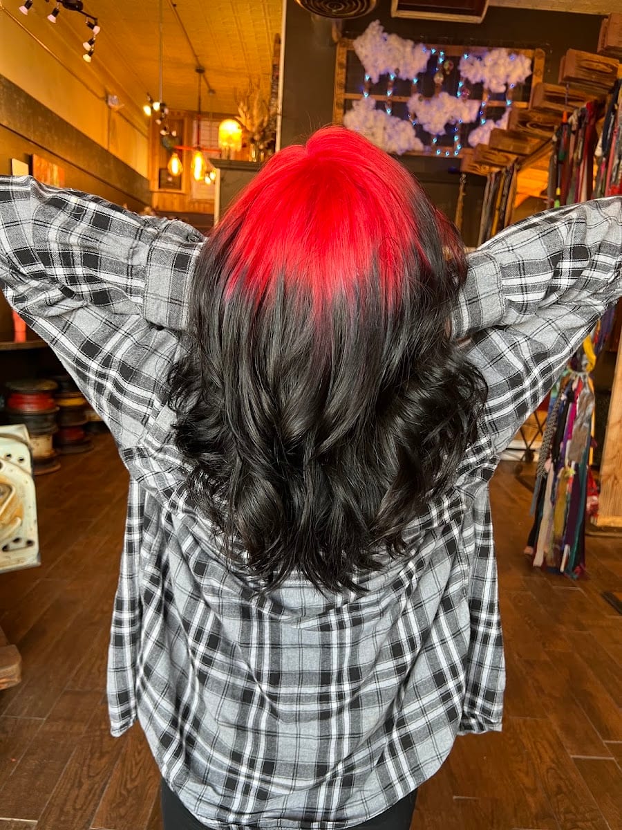 Faux Real Hair Design Studio, photo 3