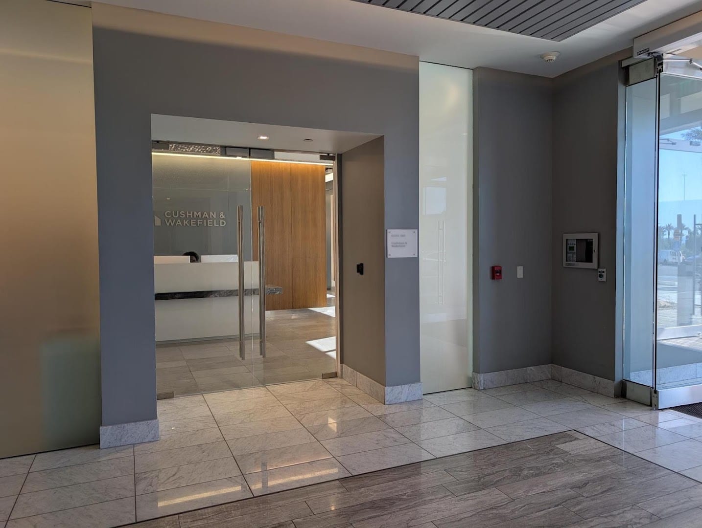 Cushman & Wakefield - Commercial Real Estate Services, photo 4