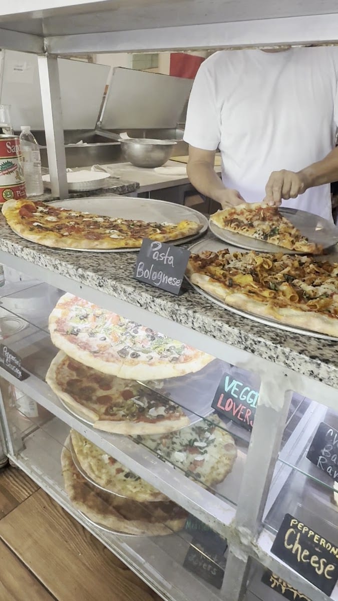 Rico's Pizzeria, photo 3