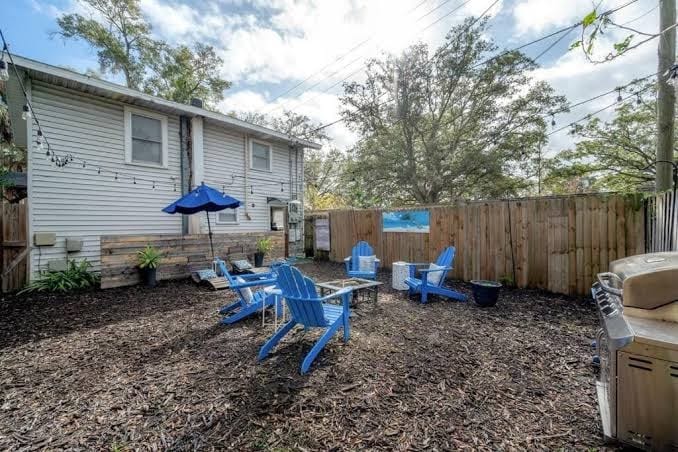 Seashells Firepit in the Heart of the Heights Food Brewery Scene - Two-Bedroom House