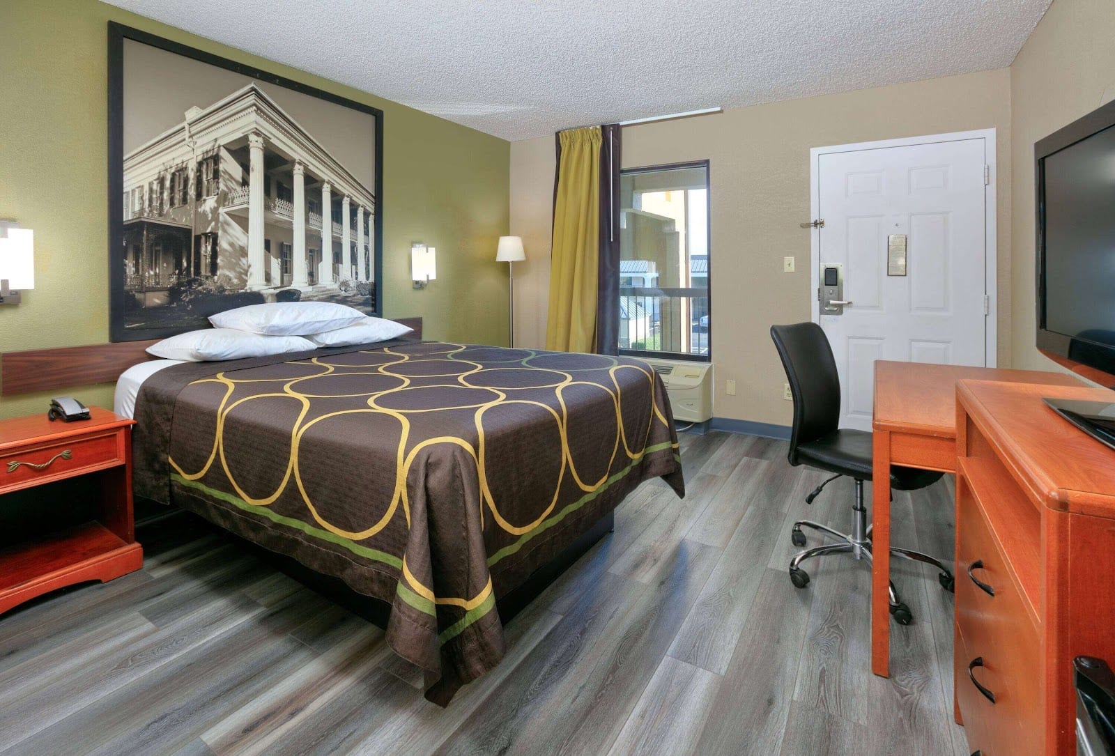 Super 8 by Wyndham Mobile/Tillmans Corner, photo 4
