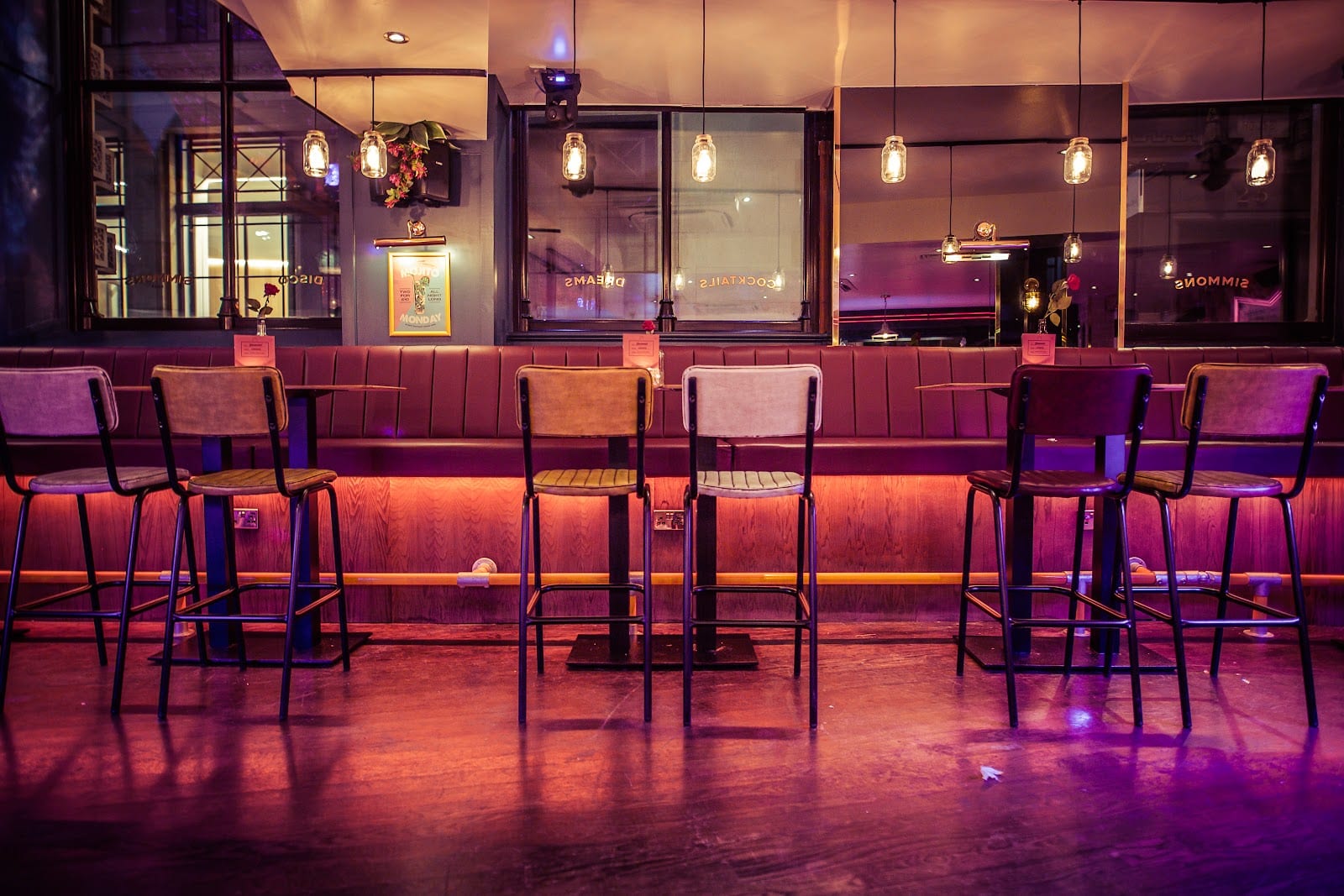 Simmons Bar | Bank, photo 2