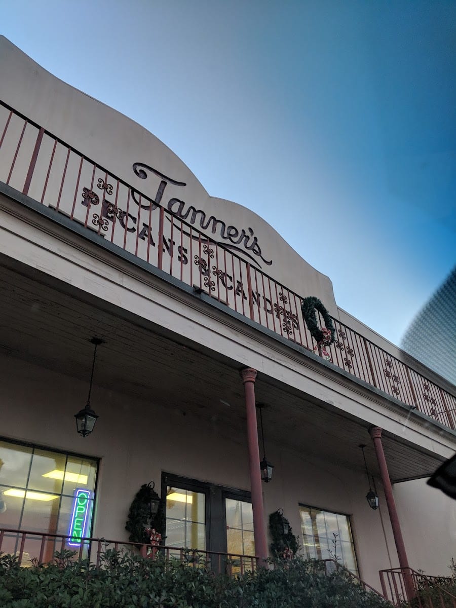 Tanners Pecans & Candies