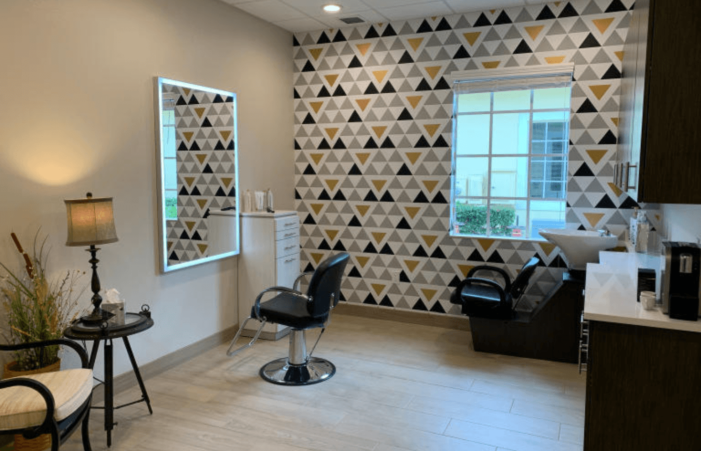 Charlotte Harbor Salon Suites, photo 3