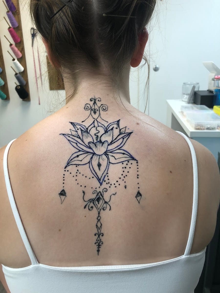 Shaka Body Art & Permanent Jewelry