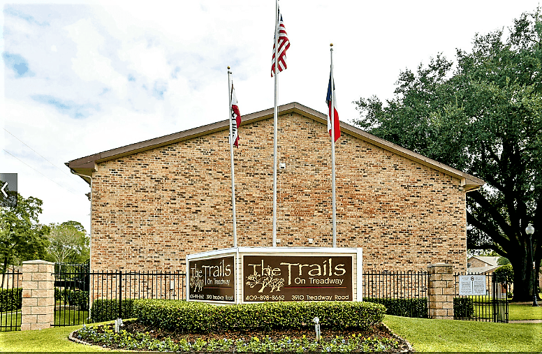 Trails on Treadway, photo 2