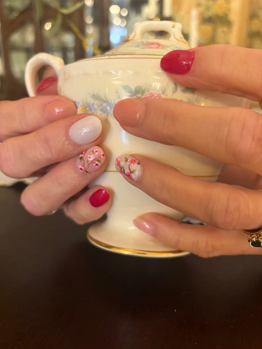 Ivy Nails, photo 3