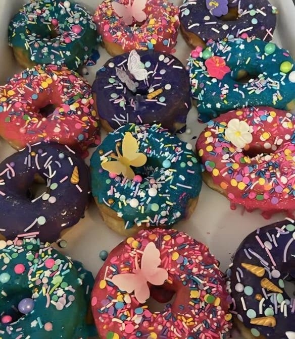 Niguel Bakery & Donuts, photo 3