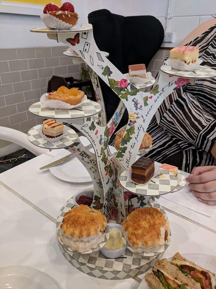 To a Tea, photo 3