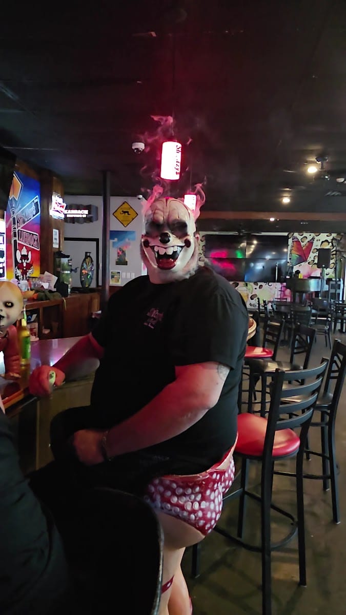 Shotzys Bar & Grill, photo 2