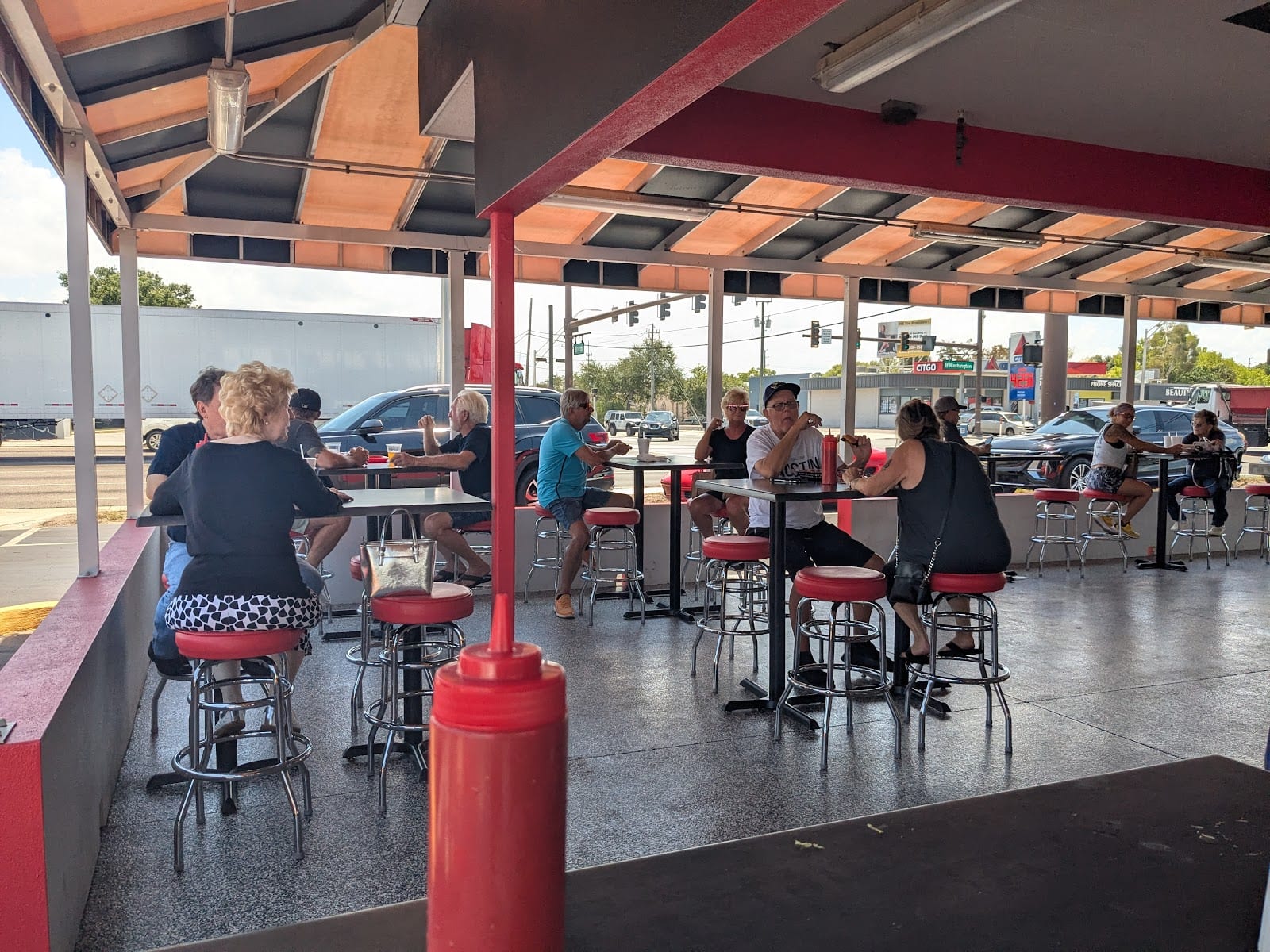 The Original Hob Nob Drive-In, photo 3