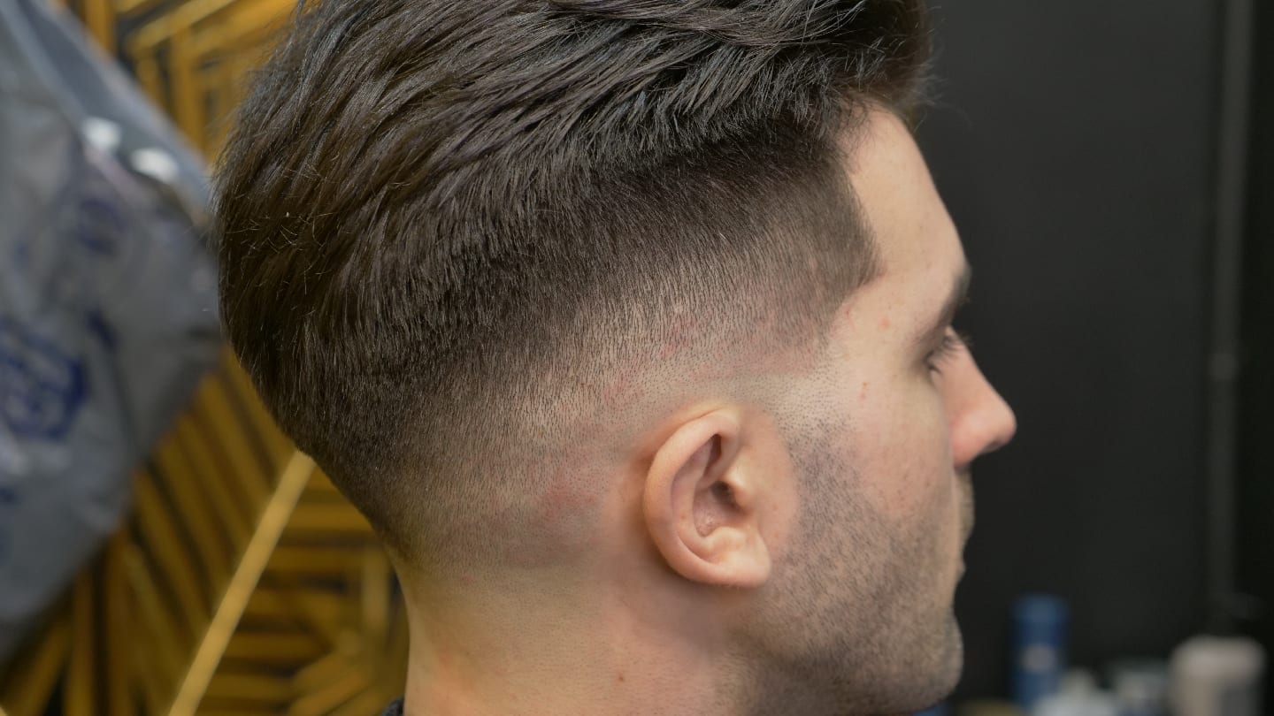 French Montaper(Romain) :Barbershop coiffeur barbier a Paris