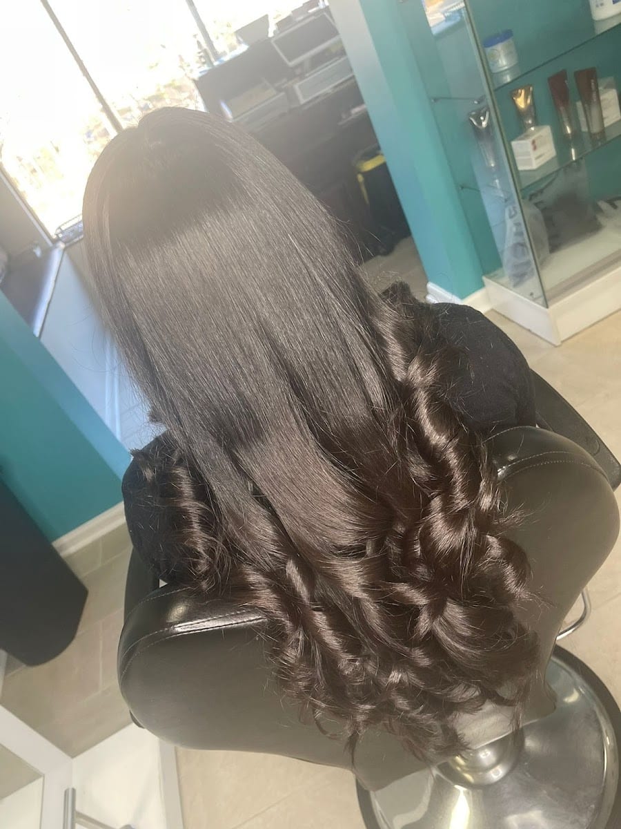 R Dominican Hair Salon, photo 4