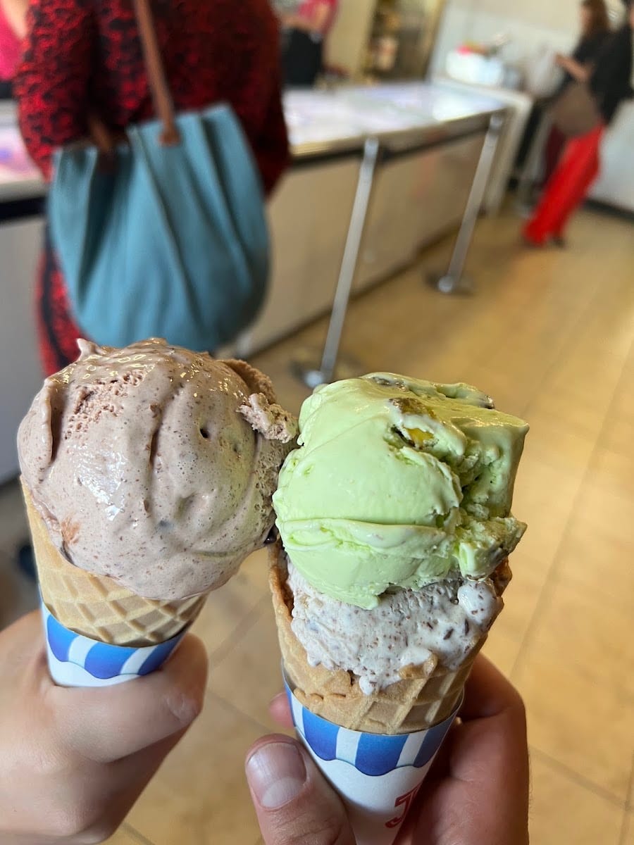 CHILOKOS SWEET & SALTY SHOP