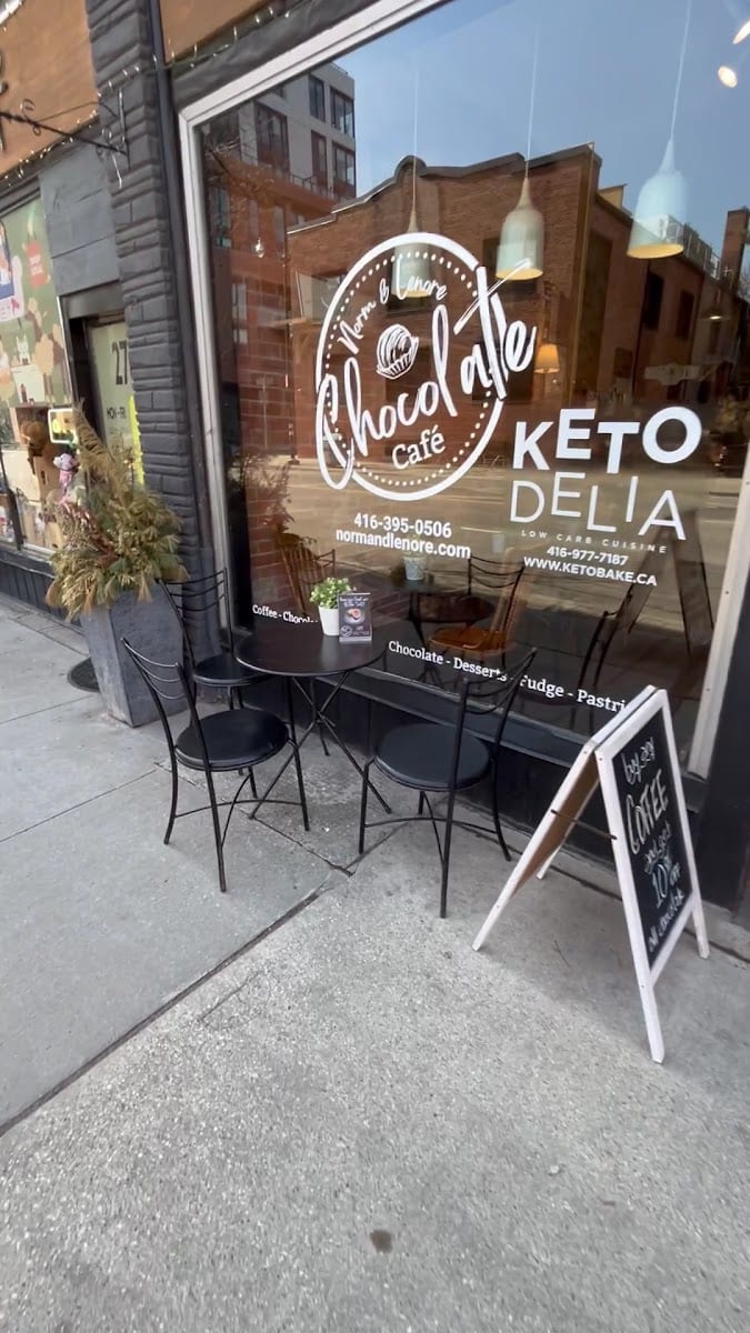 Norm & Lenore Chocolate Cafe, photo 2