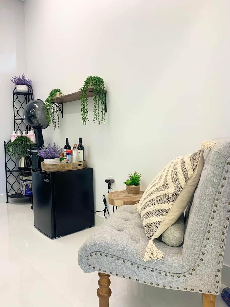 Lynn Hair Studio