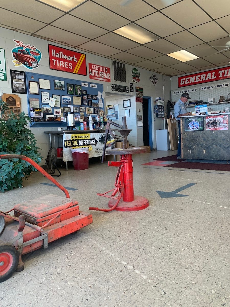 M & M Tire & Service Center, photo 4