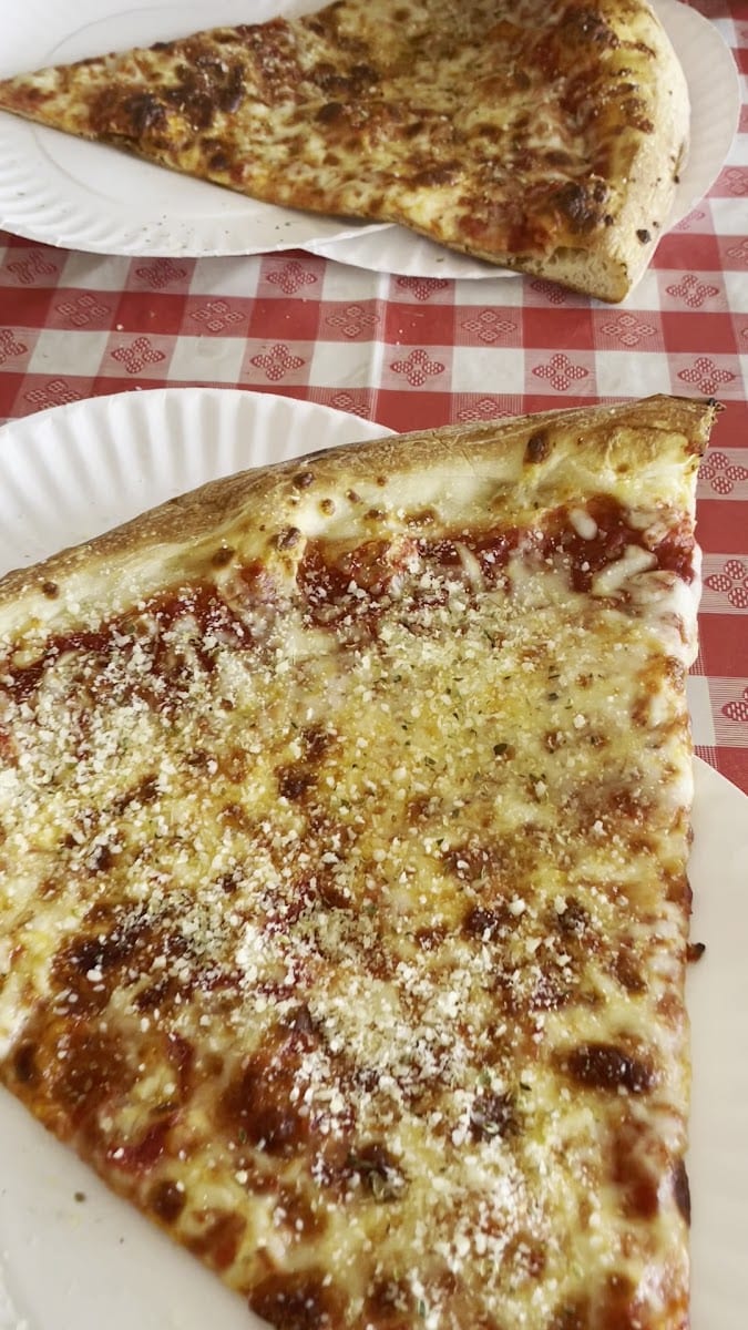 New York Pizza on Broadway, photo 3