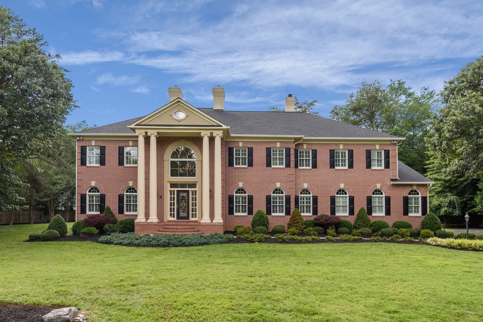 Sandra K. Libby Group with Long and Foster Real Estate and Forbes Global Properties, photo 3